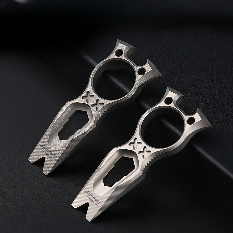 01 4 KNUCKLEDUSTER KNUCKLEDUSTER