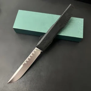 A SWITCHBLADE KNIFE 22 15 1 A SWITCHBLADE KNIFE A SWITCHBLADE KNIFE